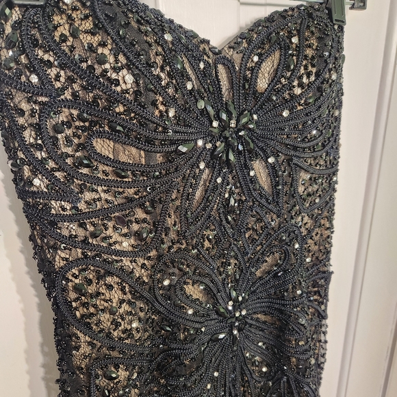 Stunning Homemade Beaded Gown Size S - Picture 3 of 7